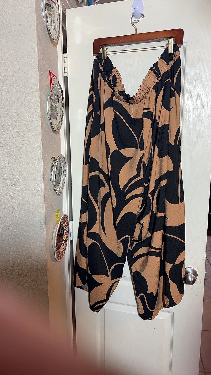 Abstract Swirl Print Two-Piece Set - Wide-Leg Palazzo Pants & Camp-Collar Shirt (Tan & Black)