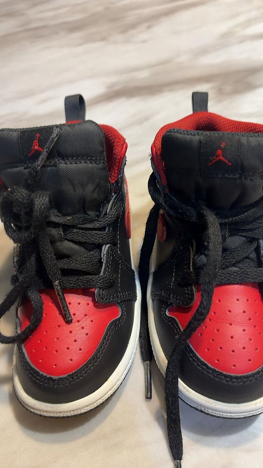 Air Jordan 1 Mid Toddler 'Bred' Black Red Sneakers Size 8C