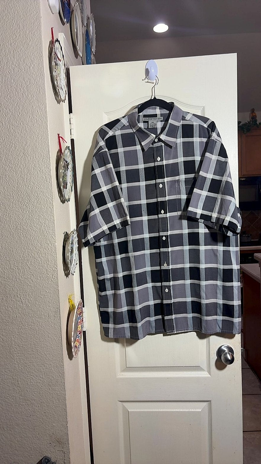 Beyond The Limit Men's Short-Sleeve Button-Up Plaid Shirt, Size 2XL