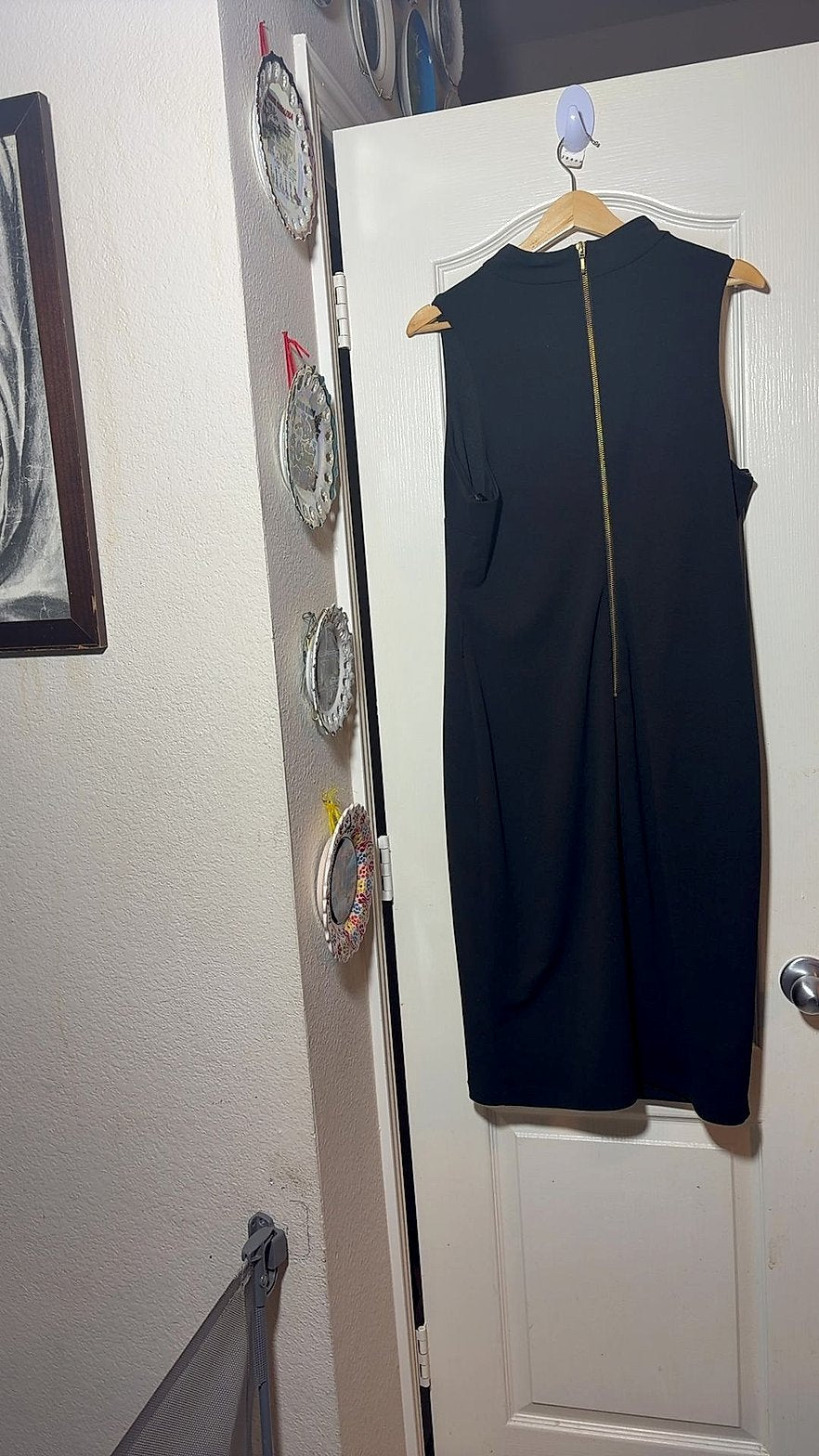 Bisou Bisou Michele Bohbot Black Sleeveless Mock Neck Keyhole Sheath Dress, Size 16