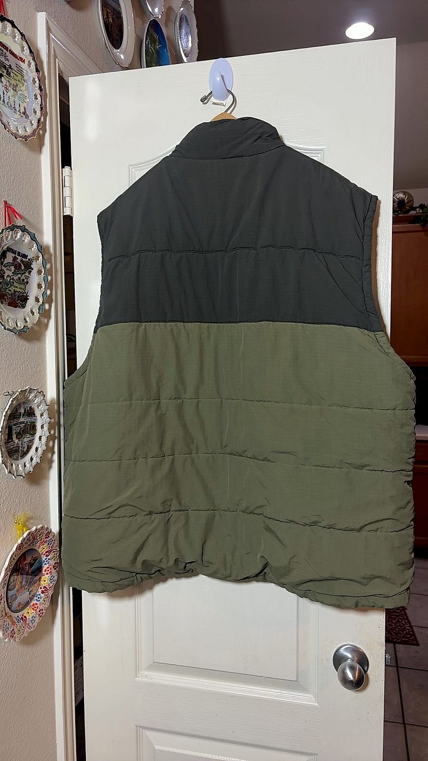 Cinch Men's Colorblock Quilted Puffer Vest with Flannel Lining, Olive Green/Charcoal, Size 4XL
