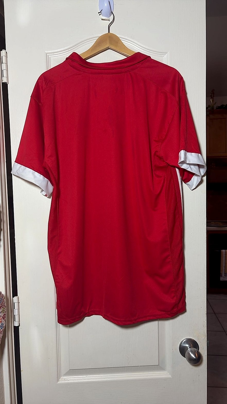 FC Bayern München T-Home Soccer Jersey (Unlicensed Replica), Size Grande/Large