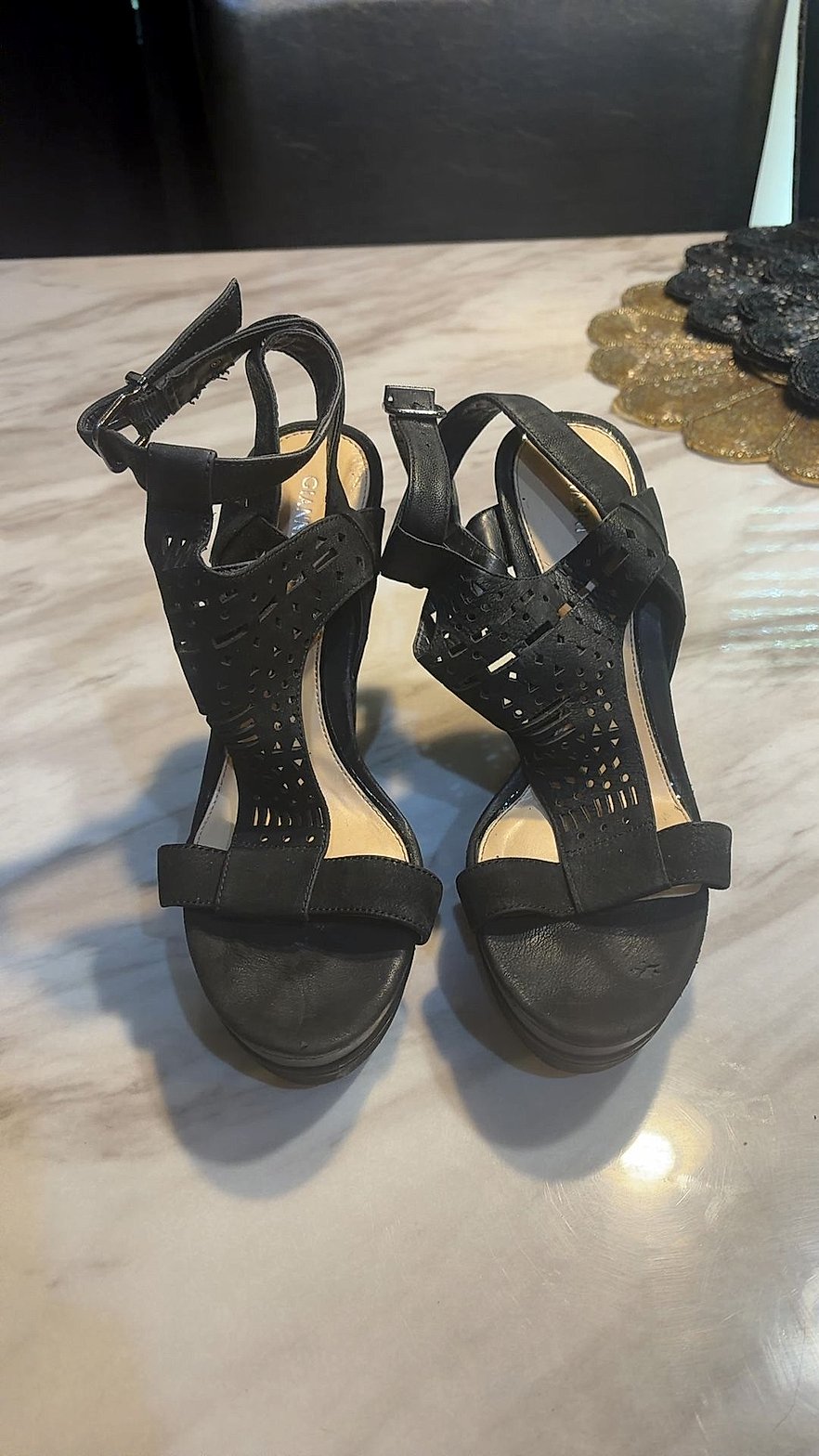 Gianni Bini Black Leather Cutout Platform Wedge Sandals