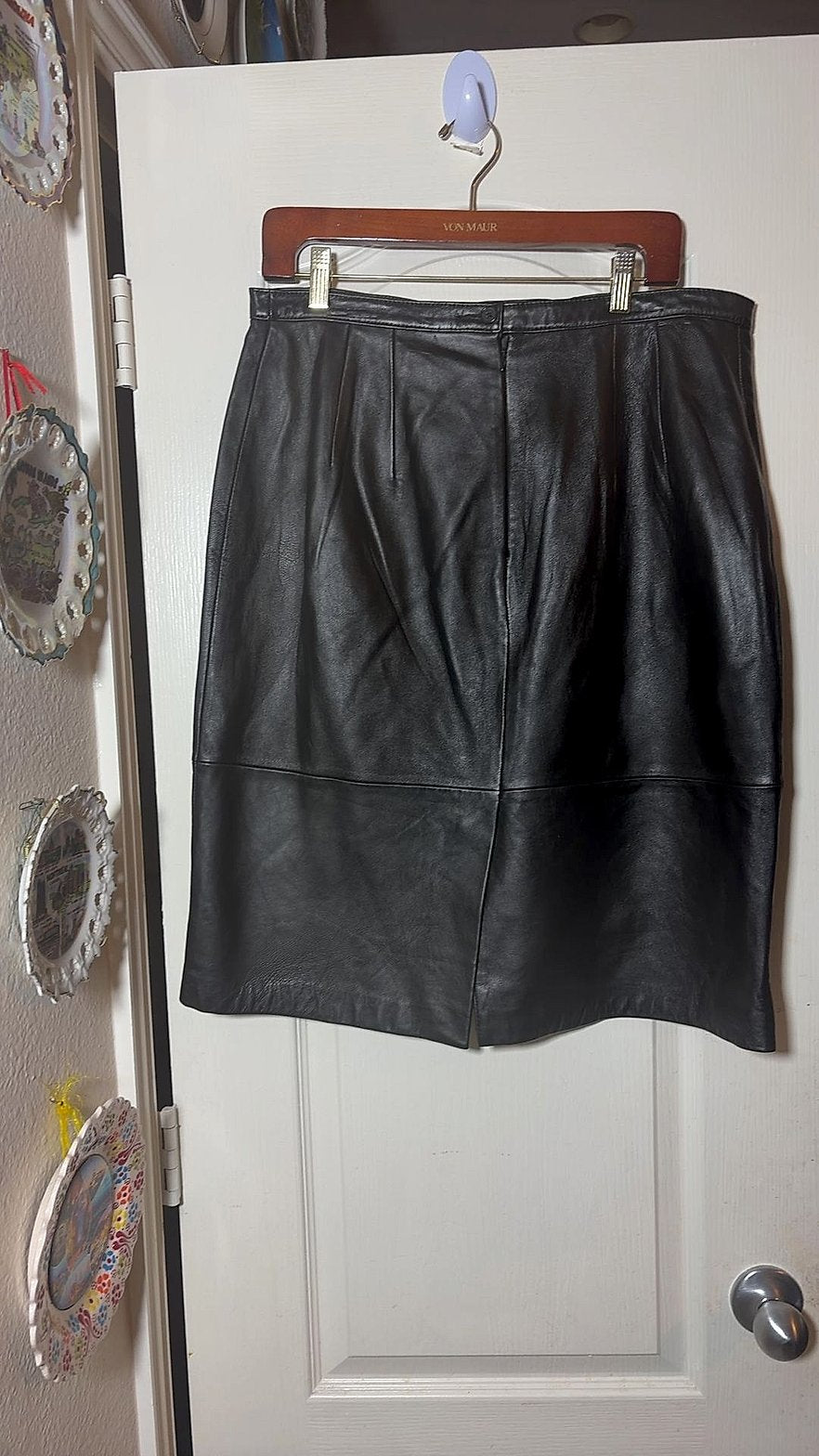 Jaclyn Smith Classic Black Genuine Leather Pencil Skirt, Women's Size 16