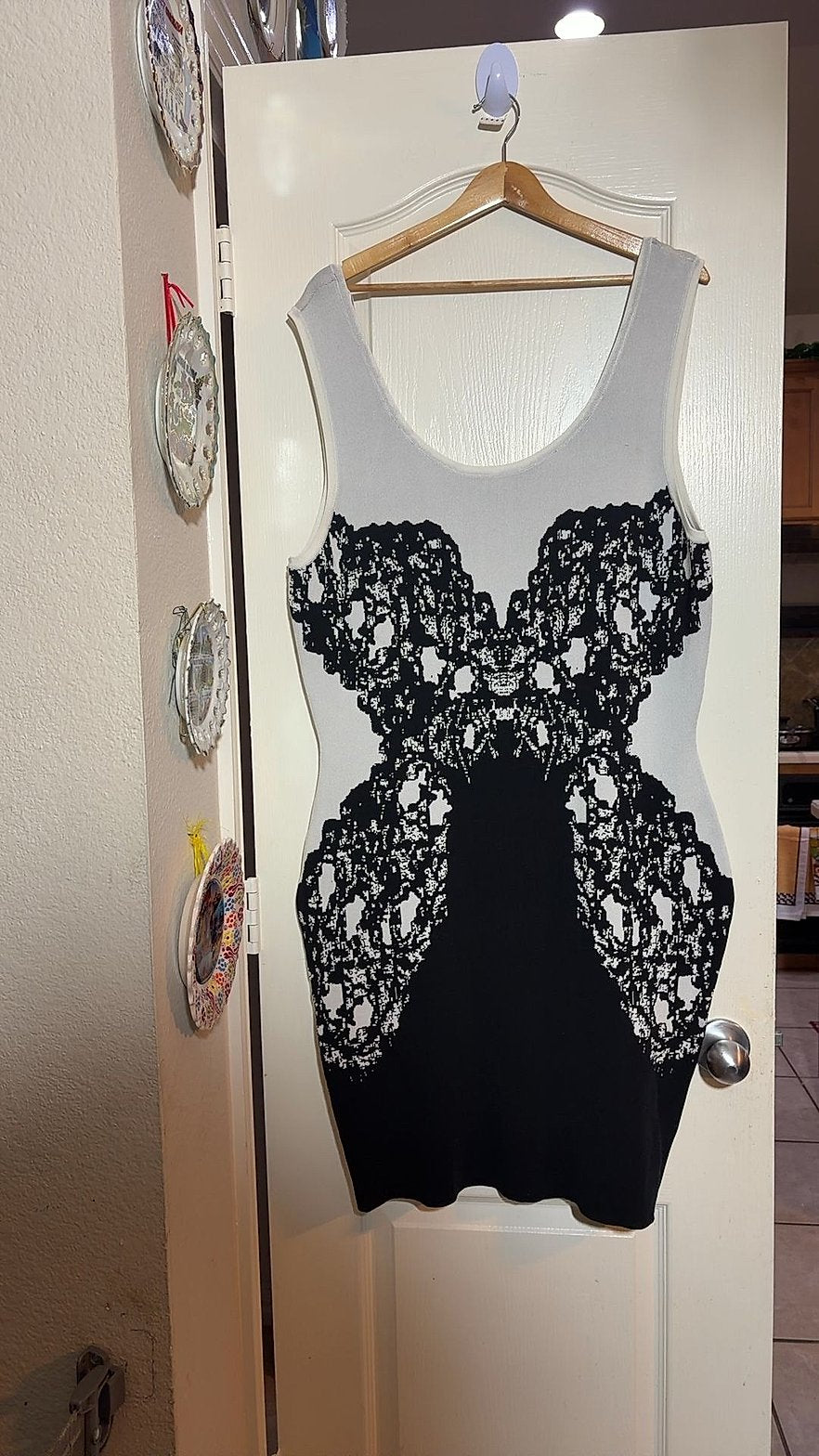 Lane Bryant Black & White Lace Print Sleeveless Bodycon Sweater Dress, Size 14/16