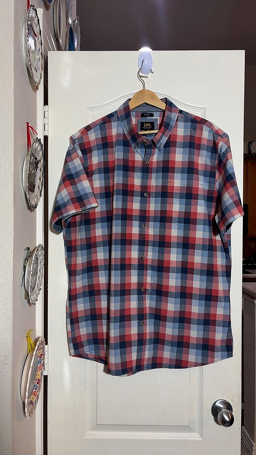 Lee Premium Select Regular Fit Men's Short Sleeve Plaid Button-Up Shirt, Size XL