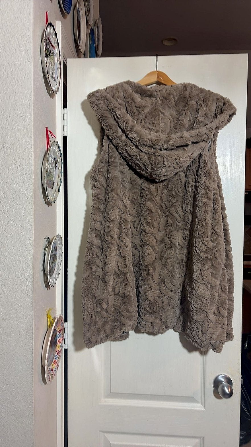 Mystree Faux Fur Sleeveless Hooded Vest, Taupe/Mushroom, Size L