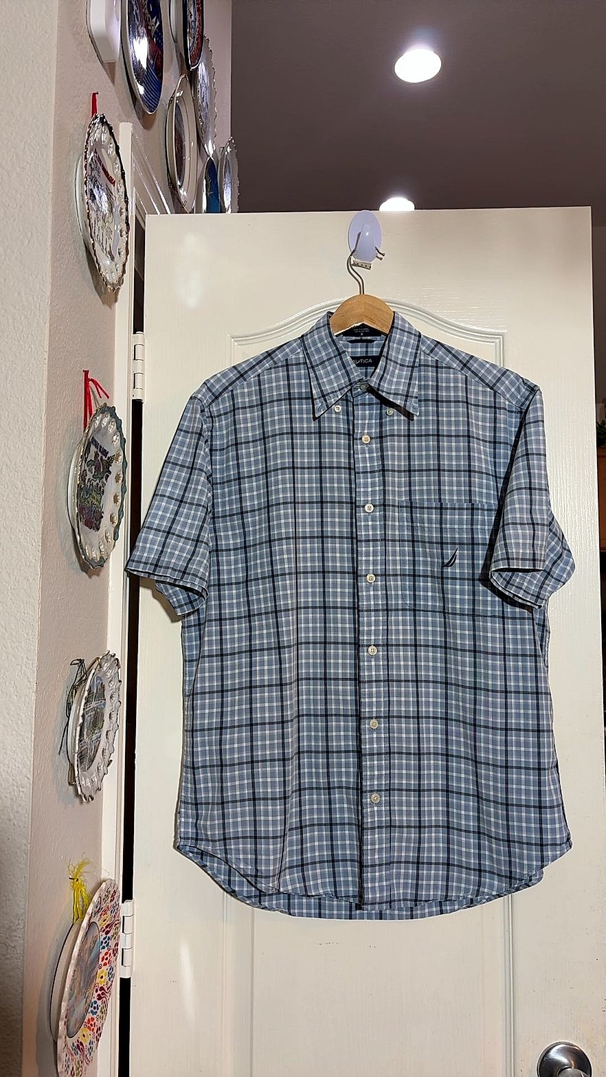 Nautica Men's Short-Sleeve Plaid Button-Down Shirt, Size S