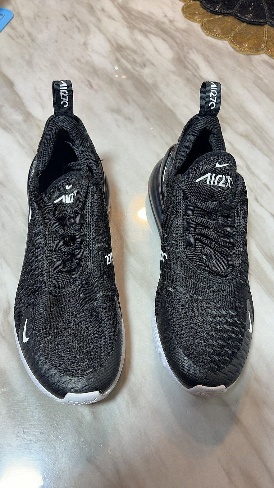 Nike Air Max 270 Black/White Women's Sneakers, Size US 7.5
