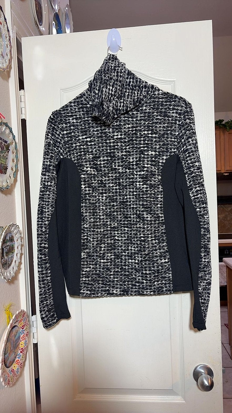 Nike Pro Hyperwarm Women's Turtleneck Base Layer Top, Size 1X