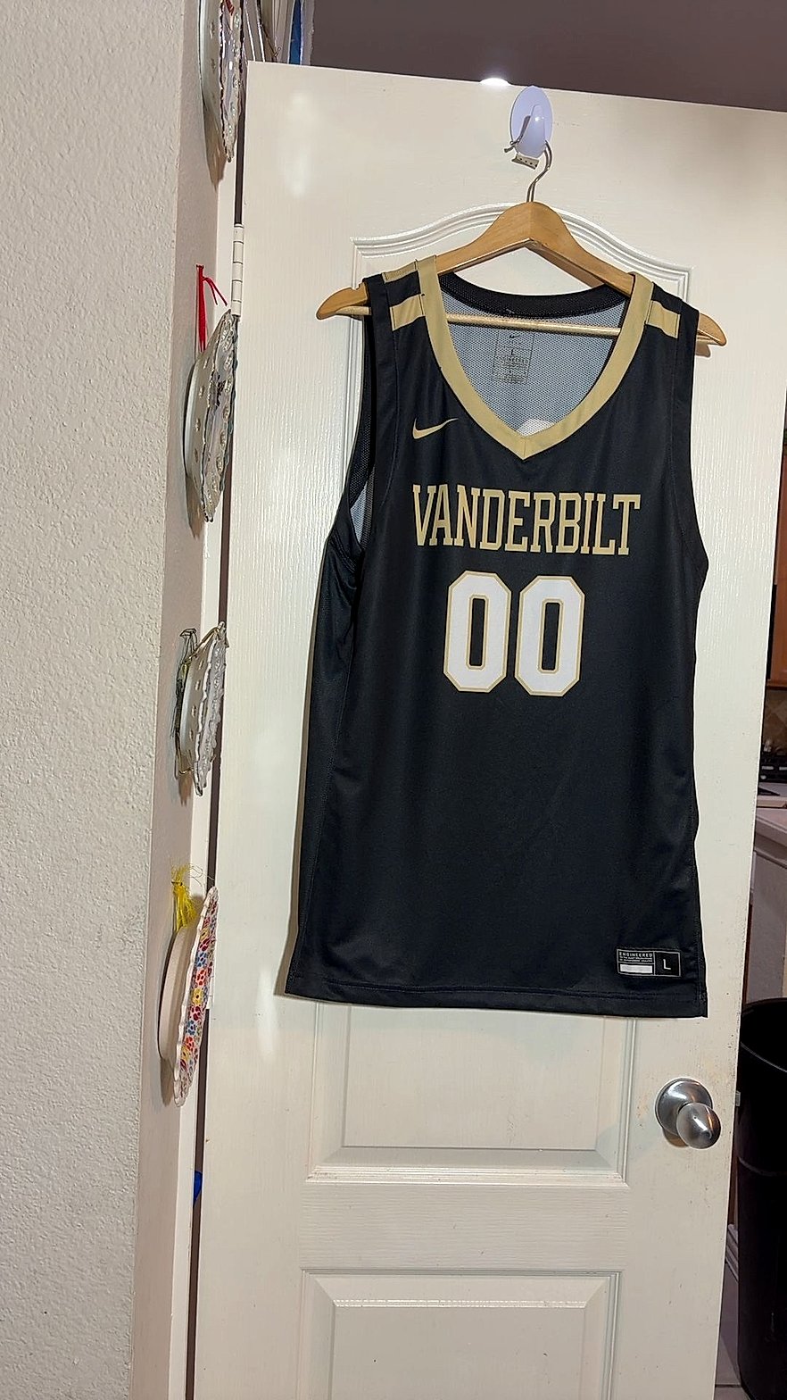 Nike Team Vanderbilt Commodores #00 Basketball Jersey, Black/Gold, Size L