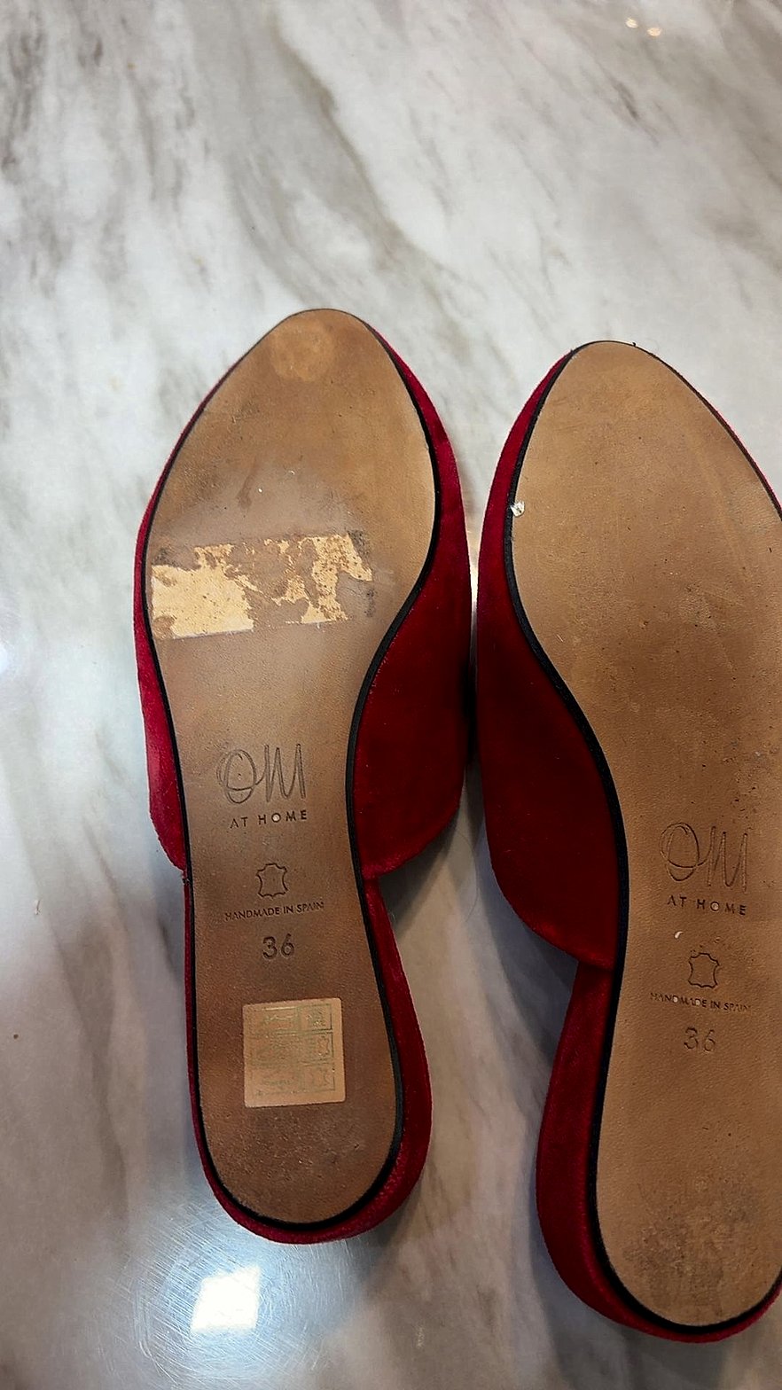 Olivia Morris At Home Red Velvet Crystal Heart Pointed-Toe Mules Size 36 EU 6