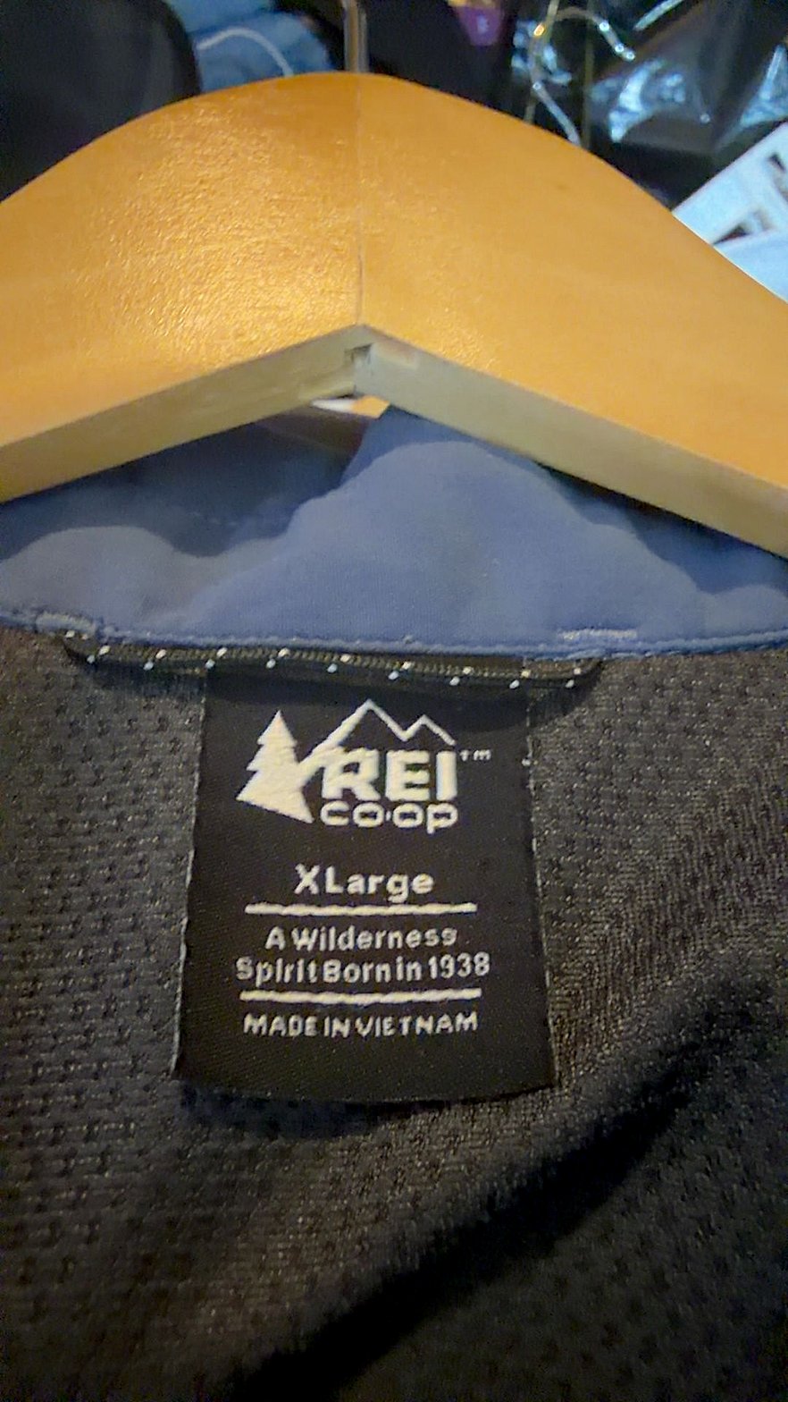 REI Co-op Men's Sahara Short-Sleeve Vented Hiking Shirt, Blue, XL