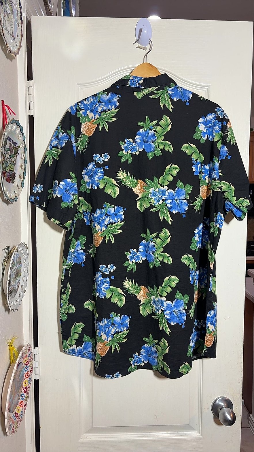 Sara USA Hawaiian Shirt, Black Blue Hibiscus Pineapple Tropical Print, Men's 2XL
