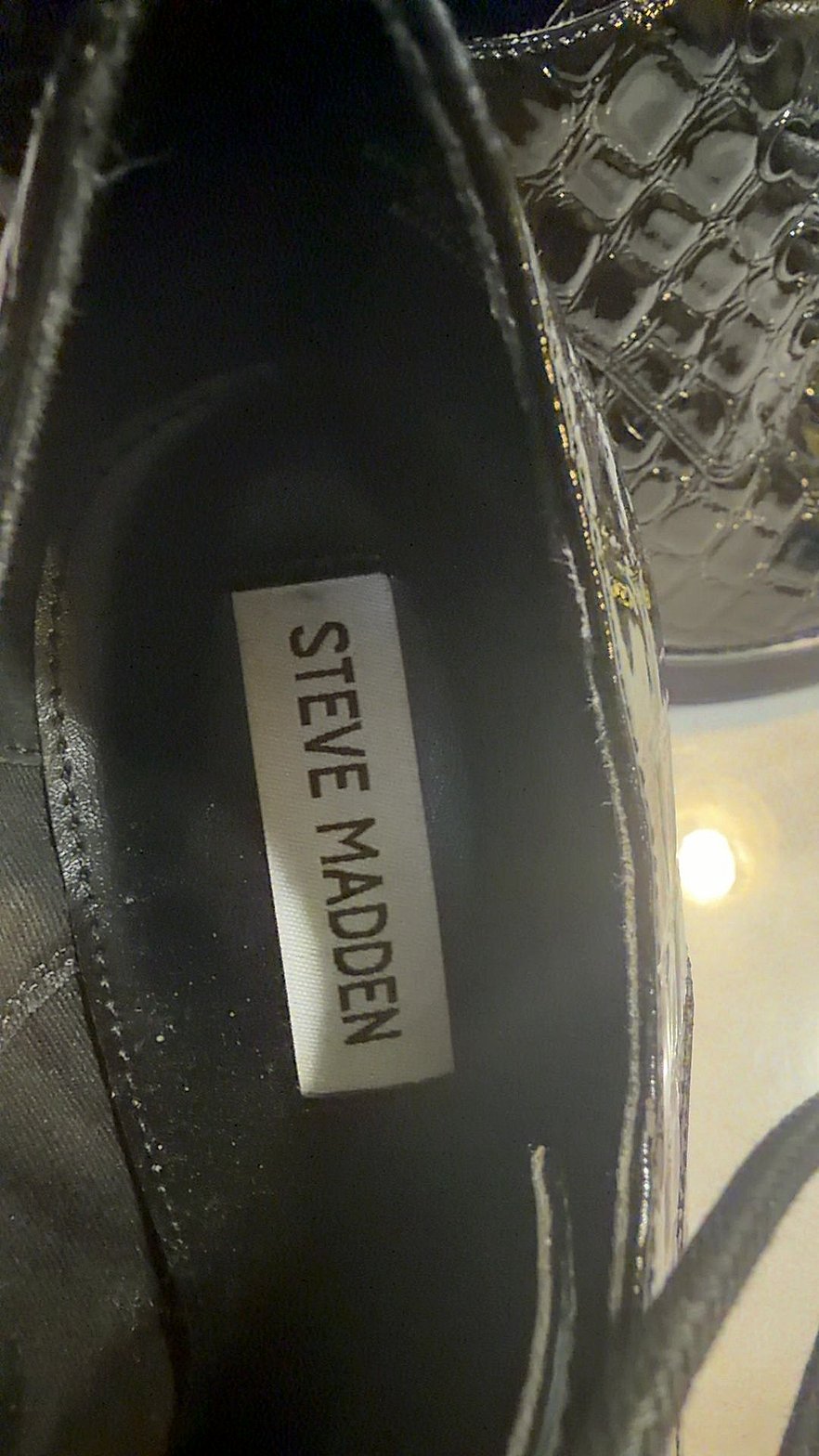 Steve Madden Black Croc-Embossed Patent Lace-Up Block Heel Ankle Booties
