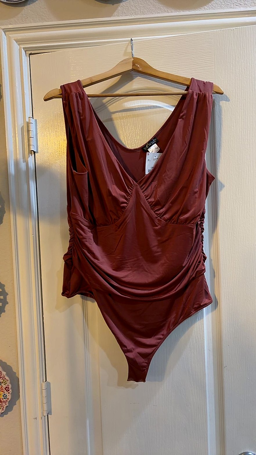 Venus Women's Ruched Surplice V-Neck Sleeveless Thong Bodysuit, Mauve/Rose, Size XL, New With Tags