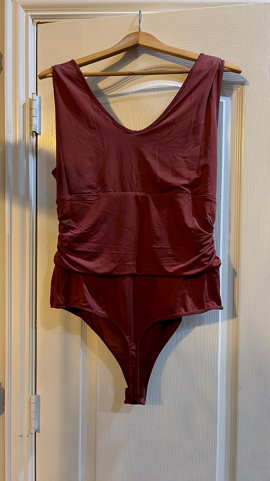 Venus Women's Ruched Surplice V-Neck Sleeveless Thong Bodysuit, Mauve/Rose, Size XL, New With Tags