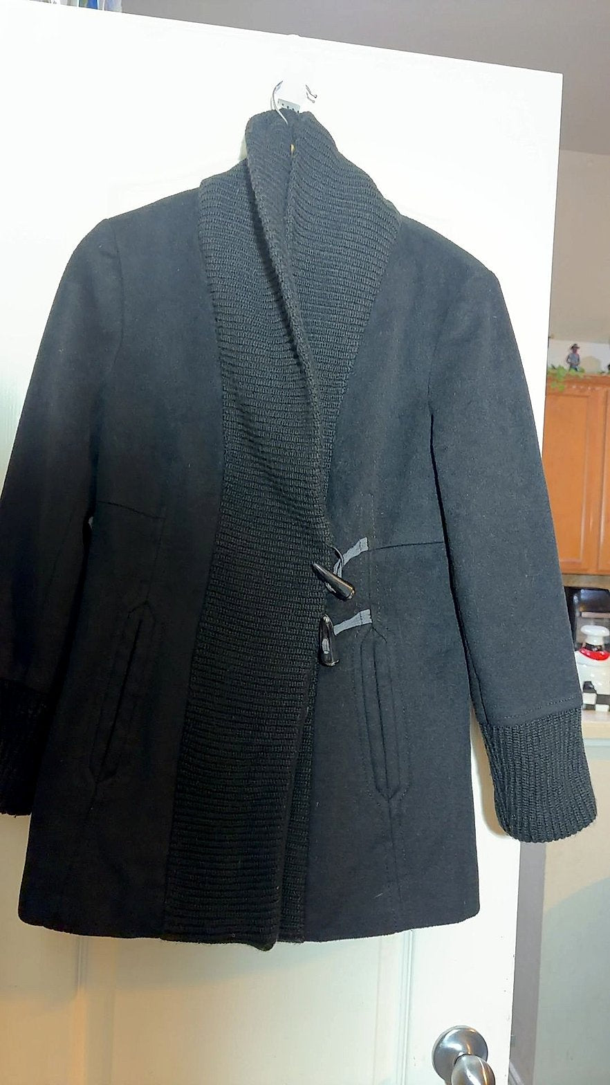 Vince Camuto Women's Black Wool-Blend Coat with Knit Shawl Collar and Toggle Closure, Size PM