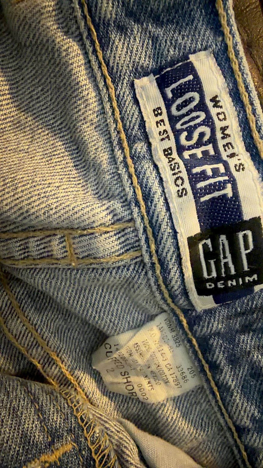 Vintage 1990s Gap Denim Women's Loose Fit Cuffed Jean Shorts, Best Basics, Light Wash, Size 2