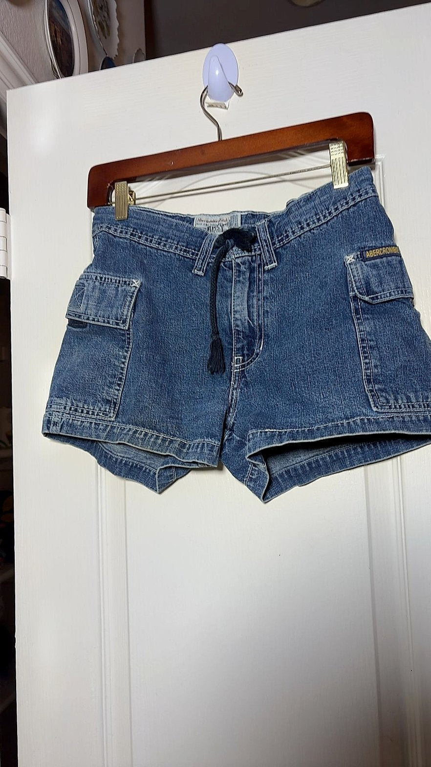 Liz Lange Maternity for Target Women's Denim Cuffed Shorts, Medium Wash, Flap Back Pockets, Size M