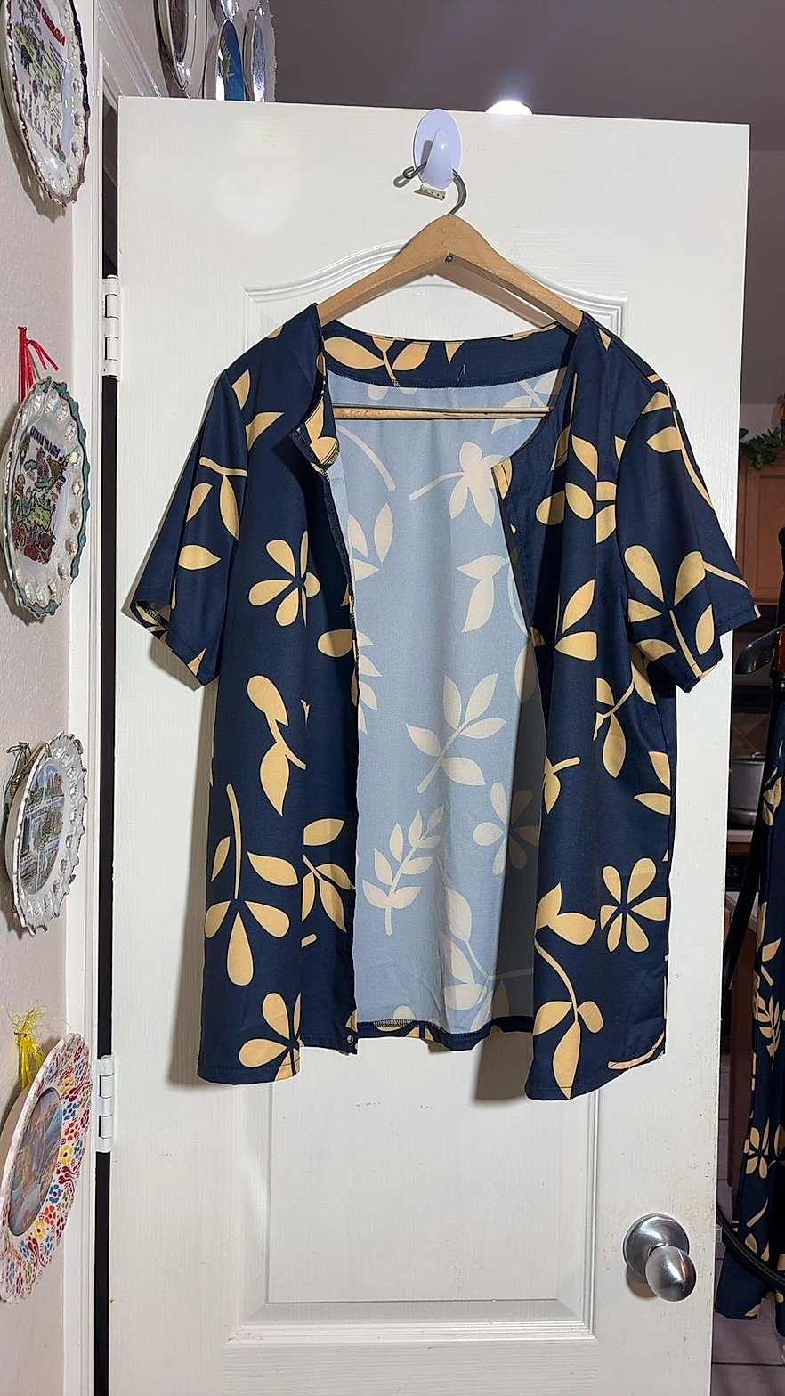 Vintage Hawaiian Print 2-Piece Set — Navy & Tan Floral Open Blouse and Elastic-Waist Pants