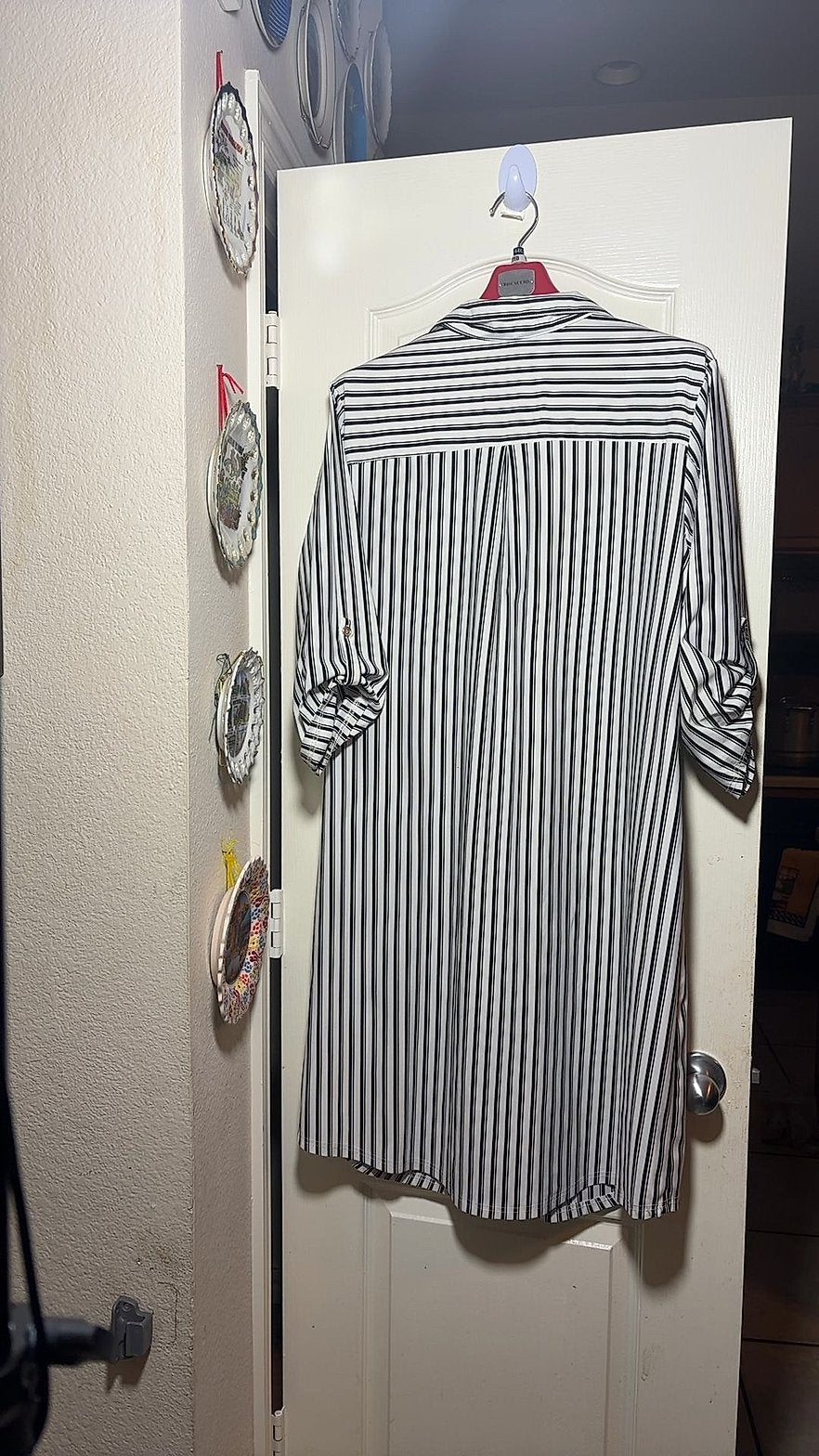 Women's Black and White Vertical Stripe Button-Front Shirt Dress with Roll-Tab Sleeves and Flap Pockets, Size 2X